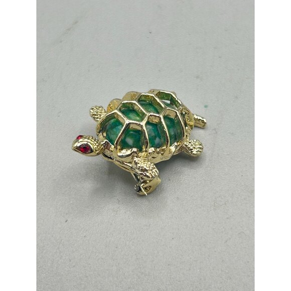 Vintage Turtle Scatter Pin Gold Tone Green Plastic Shell Sea Animal Figural - Picture 2 of 7
